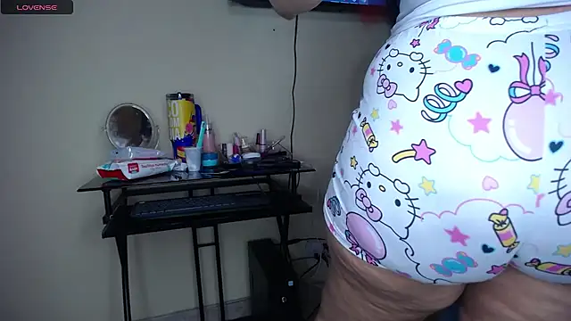 scarlet tommy online show from 07/26/26, 10:05