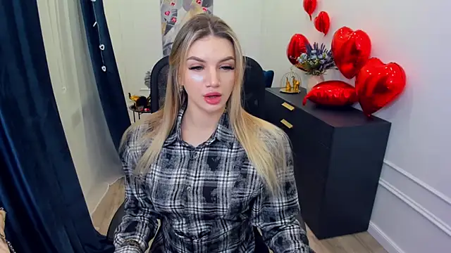 SelenaeMoore online show from 02/13/26, 03:35