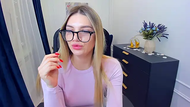 SelenaeMoore online show from 02/17/26, 03:36