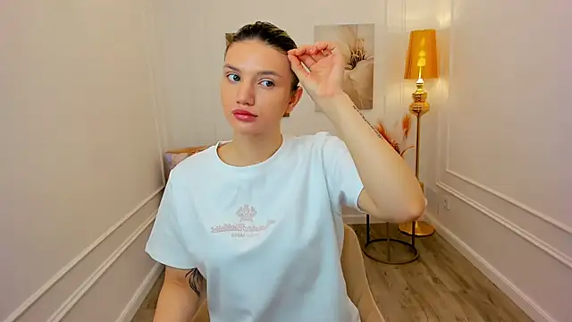 SelenaeMoore online show from 04/02/26, 03:26