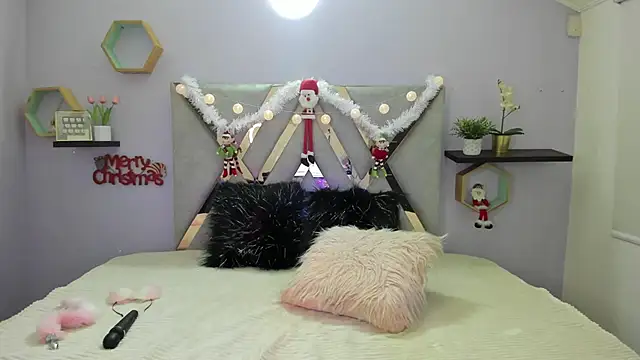 Esteff  o2 online show from 12/27/24, 07:35