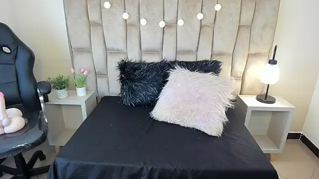 Esteff  o2 online show from 03/15/25, 07:38