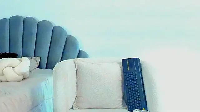 Paulina Monroy online show from 03/25/26, 02:50