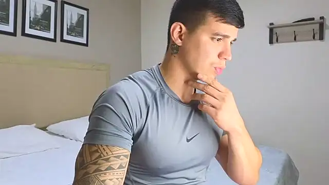 Snapshot of Ethanstill1 chatting on 12/03/25, 01:57 Ethanstill1 online show from 12/03/25, 01:57