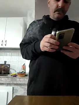 Snapshot of Maryo0001 chatting on 11/12/25, 01:55 Maryo0001 online show from 11/12/25, 01:55