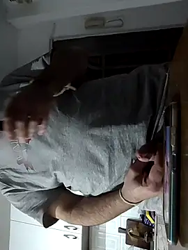 Snapshot of Maryo0001 chatting on 11/19/25, 08:09 Maryo0001 online show from 11/19/25, 08:09