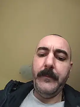 Snapshot of Maryo0001 chatting on 02/05/26, 12:10 Maryo0001 online show from 02/05/26, 12:10