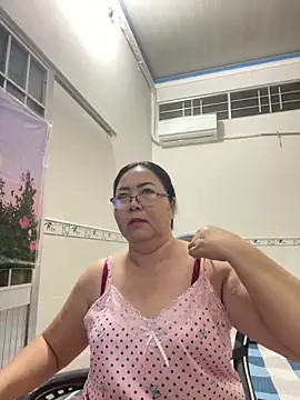 NDith online show from 10/31/25, 09:27