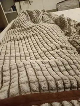 Snapshot of littlehornysons chatting on 01/26/25, 02:08 littlehornysons online show from 01/26/25, 02:08