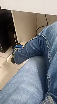 Snapshot of littlehornysons chatting on 02/07/25, 06:45 littlehornysons online show from 02/07/25, 06:45