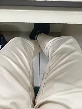 Snapshot of littlehornysons chatting on 03/03/25, 07:54 littlehornysons online show from 03/03/25, 07:54