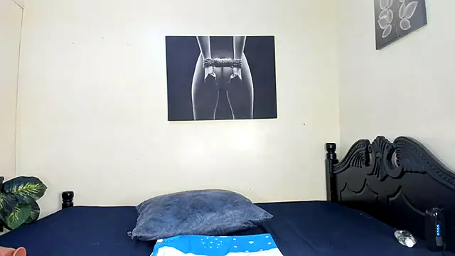 Riya xXx online show from 02/15/26, 12:25