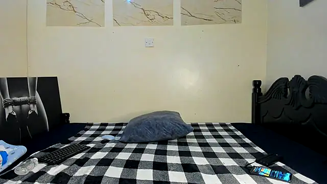 Riya xXx online show from 04/13/26, 09:42