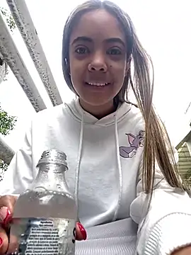 Snapshot of NAUGHTY_LITTLE_18 chatting on 01/02/25, 04:13 NAUGHTY LITTLE 18 online show from 01/02/25, 04:13