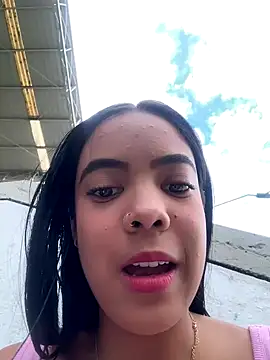 Snapshot of NAUGHTY_LITTLE_18 chatting on 10/18/25, 09:15 NAUGHTY LITTLE 18 online show from 10/18/25, 09:15