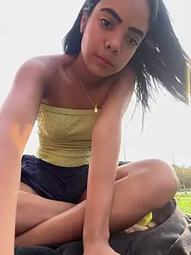 NAUGHTY LITTLE 18 online show from 04/04/26, 10:29