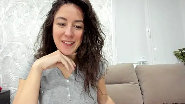 Snapshot of Karina_sunny chatting on 12/14/25, 11:59 Karina sunny online show from 12/14/25, 11:59