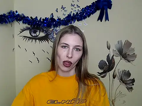 StrangerGi online show from 01/08/25, 04:11