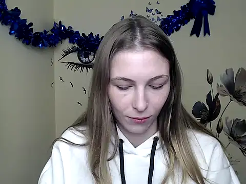 StrangerGi online show from 02/05/25, 04:14