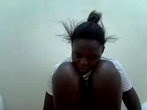 Snapshot of dirtyshowgirl chatting on 01/20/25, 05:15 dirtyshowgirl online show from 01/20/25, 05:15