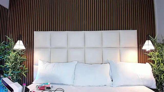 CailynBrowm online show from 11/08/25, 04:45