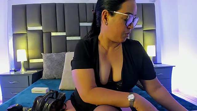 Snapshot of talivega chatting on 10/28/25, 08:44 talivega online show from 10/28/25, 08:44