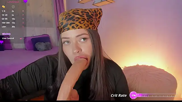 Snapshot of dennisbonnet_ chatting on 12/21/25, 05:14 dennisbonnet online show from 12/21/25, 05:14