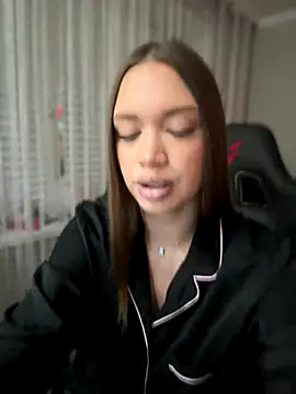 bunnyrich online show from 10/31/25, 05:47