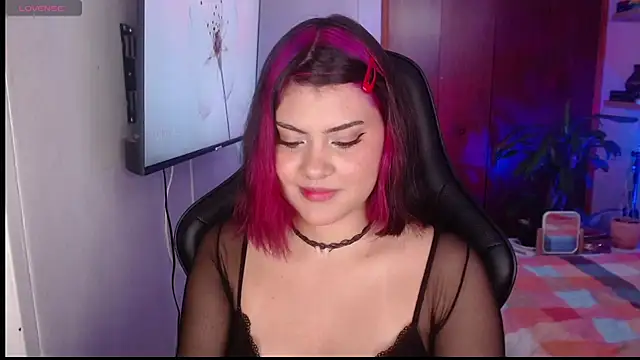 Snapshot of SusyAlvarez chatting on 02/05/26, 04:11 SusyAlvarez online show from 02/05/26, 04:11