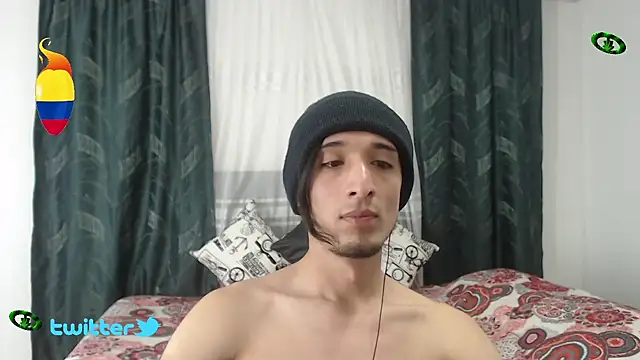 Snapshot of dereck_boy19 chatting on 01/29/25, 11:35 dereck boy19 online show from 01/29/25, 11:35