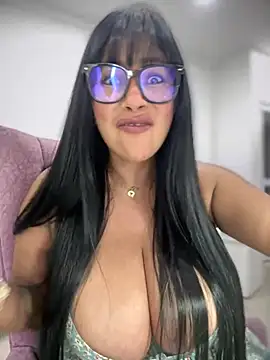 Snapshot of Saorii_kiido chatting on 01/15/25, 01:56 Saorii kiido online show from 01/15/25, 01:56