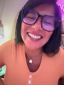 Snapshot of Saorii_kiido chatting on 02/20/25, 04:18 Saorii kiido online show from 02/20/25, 04:18