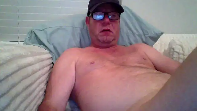 Goldenbear3111 online show from 05/16/26, 02:19