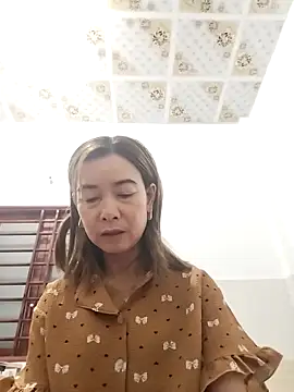 Snapshot of Sexy-ladyboobs20 chatting on 10/30/25, 12:06 Sexy-ladyboobs20 online show from 10/30/25, 12:06