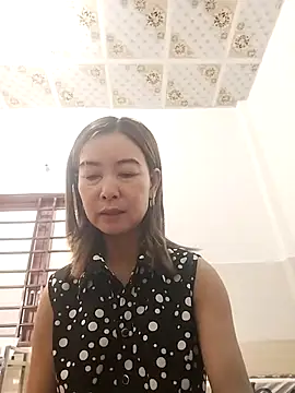 Snapshot of Sexy-ladyboobs20 chatting on 11/14/25, 01:15 Sexy-ladyboobs20 online show from 11/14/25, 01:15