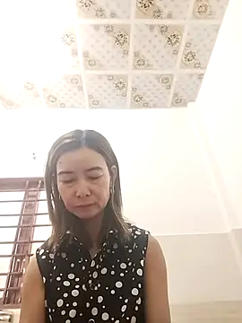 Snapshot of Sexy-ladyboobs20 chatting on 11/27/25, 01:29 Sexy-ladyboobs20 online show from 11/27/25, 01:29