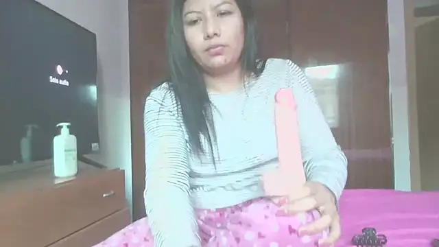 Snapshot of katymojadit chatting on 01/30/25, 04:13 katymojadit online show from 01/30/25, 04:13