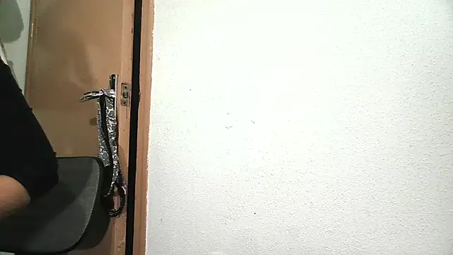 Snapshot of katymojadit chatting on 02/19/26, 07:26 katymojadit online show from 02/19/26, 07:26