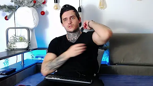 Snapshot of CarterCole chatting on 01/14/25, 04:08 CarterCole online show from 01/14/25, 04:08