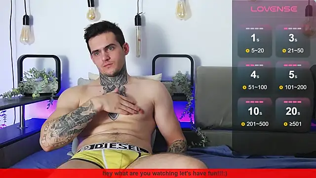 Snapshot of CarterCole chatting on 01/18/25, 10:39 CarterCole online show from 01/18/25, 10:39