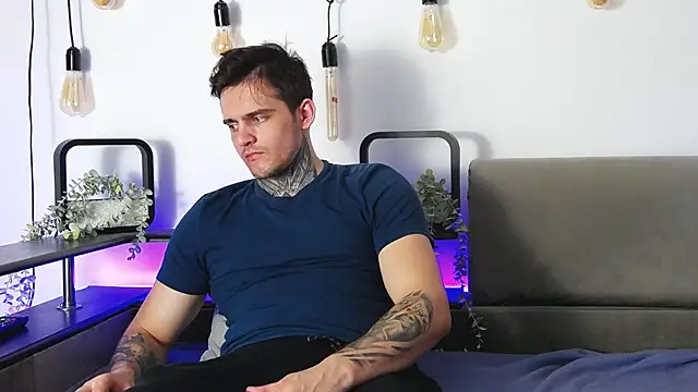 Snapshot of CarterCole chatting on 01/31/25, 05:10 CarterCole online show from 01/31/25, 05:10