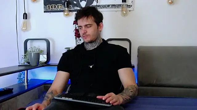 Snapshot of CarterCole chatting on 03/06/25, 01:35 CarterCole online show from 03/06/25, 01:35