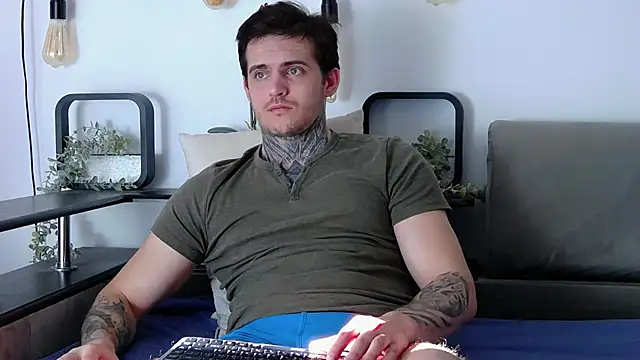 Snapshot of CarterCole chatting on 03/09/25, 11:47 CarterCole online show from 03/09/25, 11:47