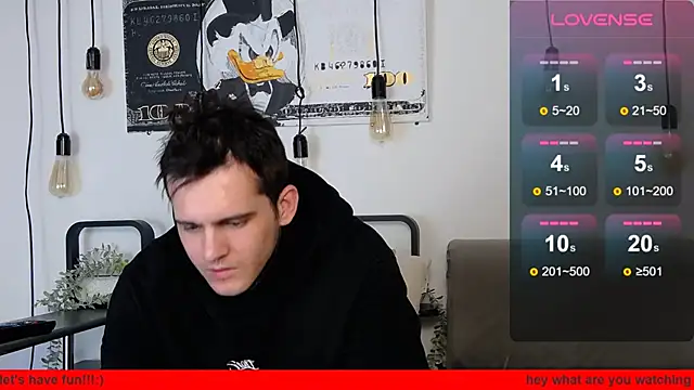 Snapshot of CarterCole chatting on 03/21/25, 07:44 CarterCole online show from 03/21/25, 07:44