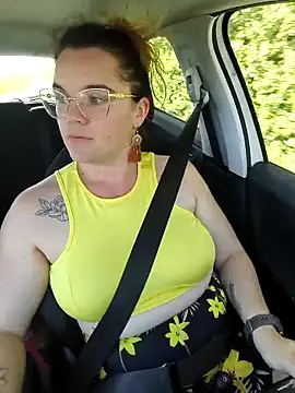 XXJulieXXhot online show from 04/13/26, 02:22