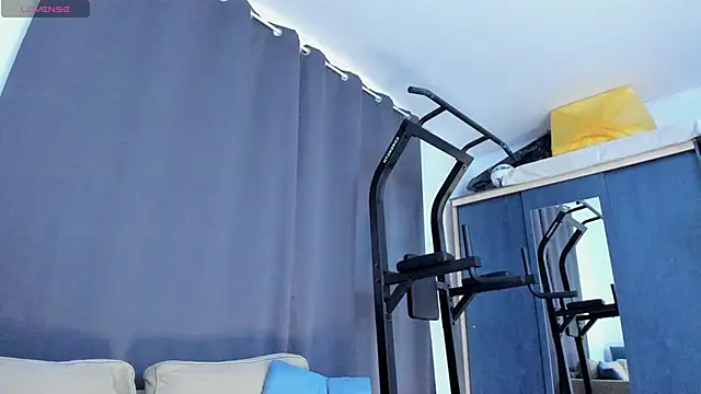 Snapshot of RawAdam chatting on 12/13/24, 02:27 RawAdam online show from 12/13/24, 02:27