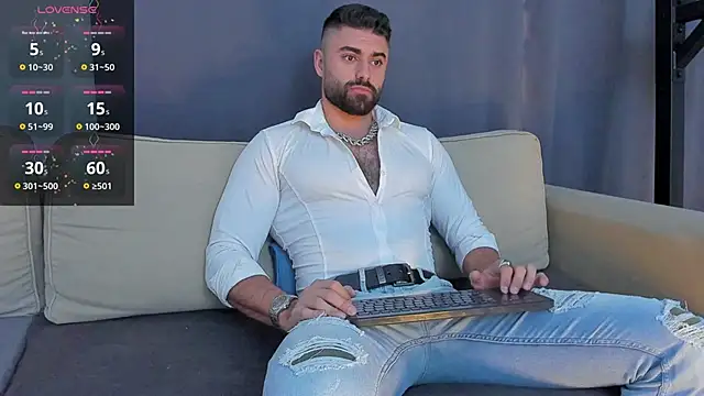 Snapshot of RawAdam chatting on 12/14/24, 01:27 RawAdam online show from 12/14/24, 01:27