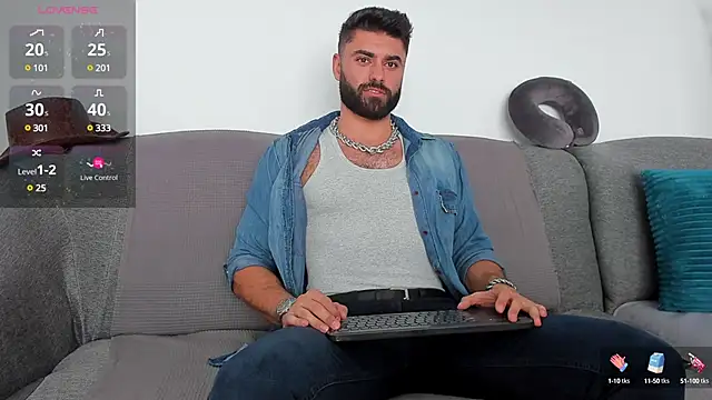 Snapshot of RawAdam chatting on 02/04/25, 11:27 RawAdam online show from 02/04/25, 11:27