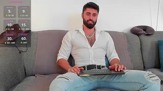 Snapshot of RawAdam chatting on 03/03/25, 03:31 RawAdam online show from 03/03/25, 03:31