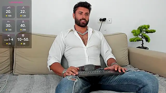 Snapshot of RawAdam chatting on 09/26/25, 12:42 RawAdam online show from 09/26/25, 12:42